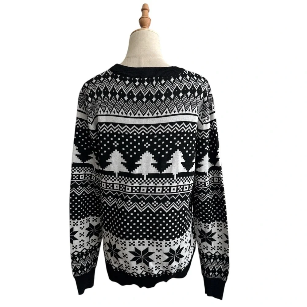 Netflix The Crown Ugly Christmas Sweater Black White Holiday Rare Size Medium